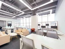 ,,望京诚盈中心便宜了,带家具可分割,都好谈