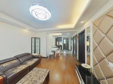 2013年 人车分流 中层 精装修中央空调和地暖 川沙地铁站