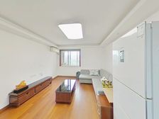 曹路 装修好 刚需两居 交通便捷 房龄新 中间楼层采光好