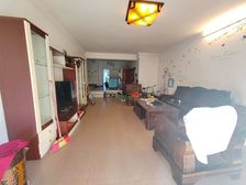 阳光假日南向精装四居 满五144平仅195万