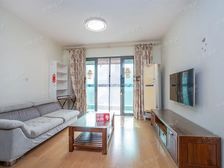 大学路网红街,小区中心位置不临街,看房随时方便,南北通透,急