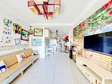 商业配套齐全 房龄新 南向采光好 满二 带电梯 商品住宅