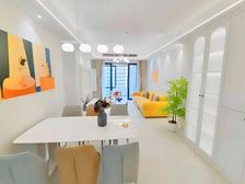 保利花半里百合园 3室2厅1卫 精装修 109万元