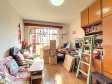 邻近长阳路大润发 电梯双南两房全明,采光好,近地铁