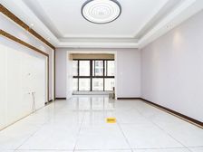 双卫 精装修 得房率高 低容积 楼龄新 正规商品房 居家自住