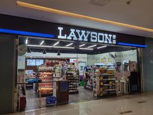 月租2.7万.长宁区.地铁口.内环内.纯一楼.中山soho!