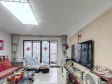 北师金龙国际小高层大三居双卫有电梯