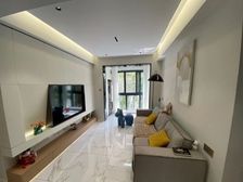 万达商圈,品质小区,22年次新房,温馨三室,中央空调,随时看