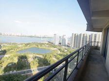 价格可以谈 绿地国际博览城海珀九 4室2厅4卫 毛坯