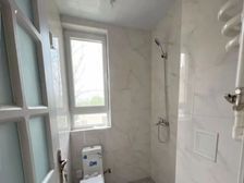 在寂静中品味,在喧闹中生活,此房深情并茂!品质小区