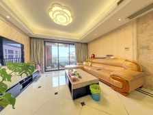 合能西贵金沙 满五年,房子户型方正,装修保养好,电梯小高层