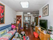 龚路新城3室2厅1卫南朝向390.00万元/套出售