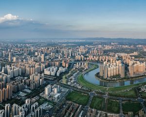 单价不2万左右买入天府新区买入142平套四精装现房
