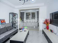 笋盘!全屋精装!中央空调!位置安静!房东诚意出售!看房来电!