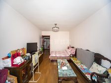 东外滩中层双阳台3房一厅,一梯两户,诚意急卖。