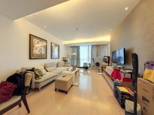 环球188精装大三房诚意出售,星海随时可用。