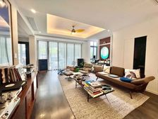 南临河,精装修,业主出国急售,价格一降再降,随时看房