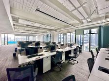 oppo大厦精装出租丨5隔间一百工位丨三面采光丨广都地铁口