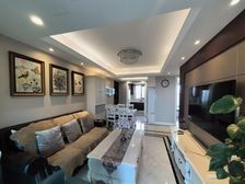 南北通凤凰楼层 满五年 业主诚售 价格可议 看房方便 急售!