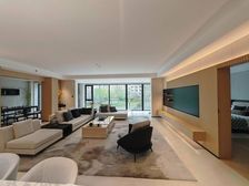 市中心 大平层 一中!价位美丽!全景视野!