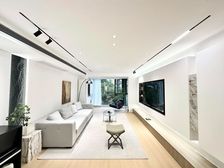 (豪装80万全送)业主出guo急售 送固定车位 看房密码锁