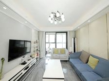 湖东多层1-7层精装修湖畔天城124.98平难找房子