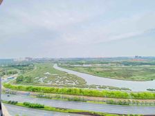 看湿地公园 5房 三个大阳台 可按揭 安静舒适的小区