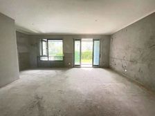 (工抵直降35万)南坪商圈别墅,3层带花园露台,轻轨200米