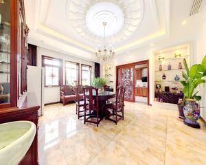 中海尚湖世家独栋 全南户型 5间卧室 院400平 带车库