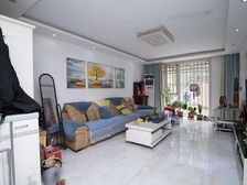 都旺新城 通透大两室 户型好 有院子带实验书包 靠谱出售