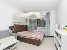 德胜,人定湖边,只契税,精装修,200米内的生活圈!皆可谈!