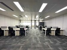 团结湖商圈 嘉盛中心 精装带家具 正对电梯 南向 看央视