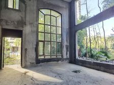 临湖排双拼 花园400平 有做改建 空间很大 独立电梯井