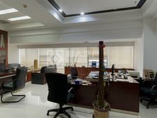 特价!国贸中心旁中盛精装写字楼,办公设备齐全,拎包即可办公