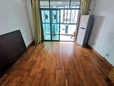 刚需两居 中间好楼层 近地铁 医疗配套成熟 购物方便 环境好