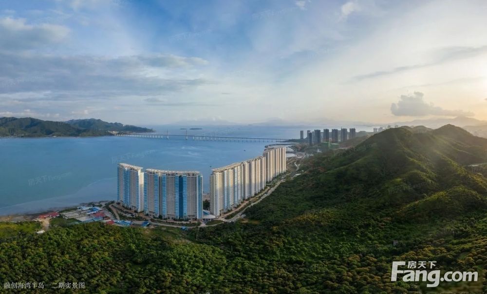 生活方便 临海 南向精装修 拎包入住 融创海湾半岛