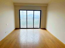 蔚蓝山采光充足 精装修房龄新 板楼 电梯房 正规商品房