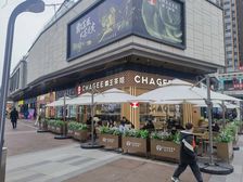 低价急售(霸王茶姬)年租25万,15米转角广告面,外摆70平