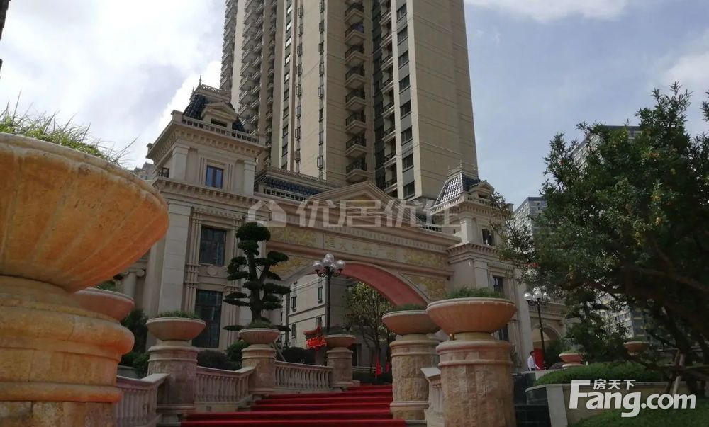 恒大中央广场3房精装空房