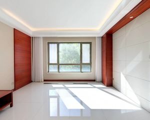 (费用全免)亦庄金茂悦北区中间楼层低密度有户型方正