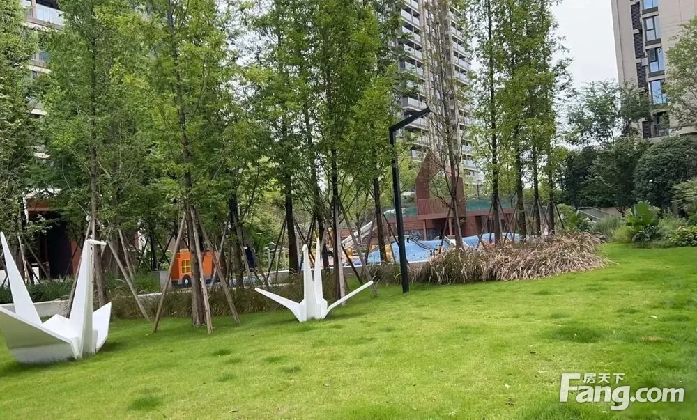 必看好房 天湖湾 高品质楼盘 电梯入户 精装 即买