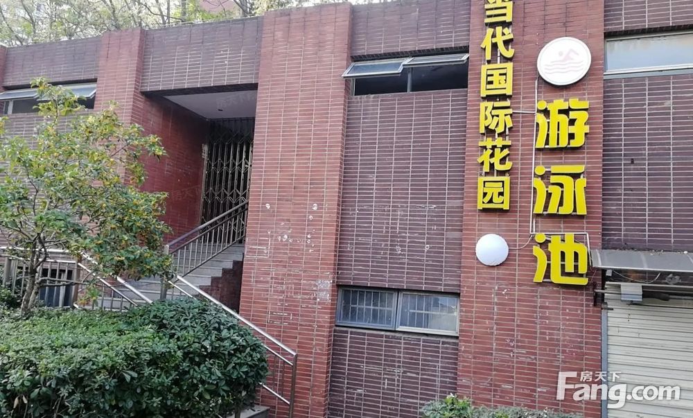 精装大三房 户型方正 自住装修,武汉东湖高新区金融港当代国际花园