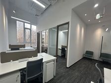 东四环 四惠东 华腾世纪总部公园 独立电梯[扶梯]无高峰