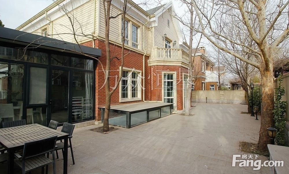 北京壹号庄园一期正南北大面宽精装独栋