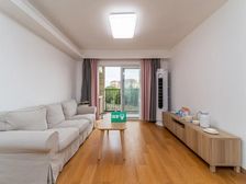 中间楼层前面无任何遮挡,采光好,房子从未居住过