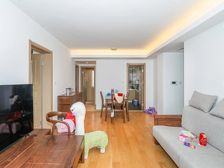 ,品质小区,三房两卫,飞机户型,拎包入住。