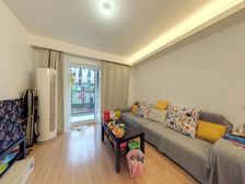 价格低,装修好,拎包入住,前无遮挡