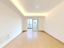 急售房源,满五年税费少,楼层好、精装修、采光充足