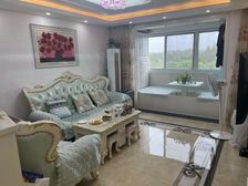 豪装40万全送,店长力荐,房东诚意出售,随时看房,价格可谈,