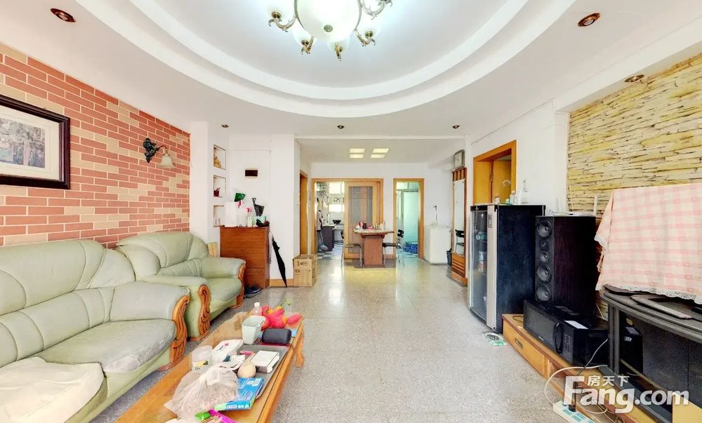 华城花园2室2厅8692平